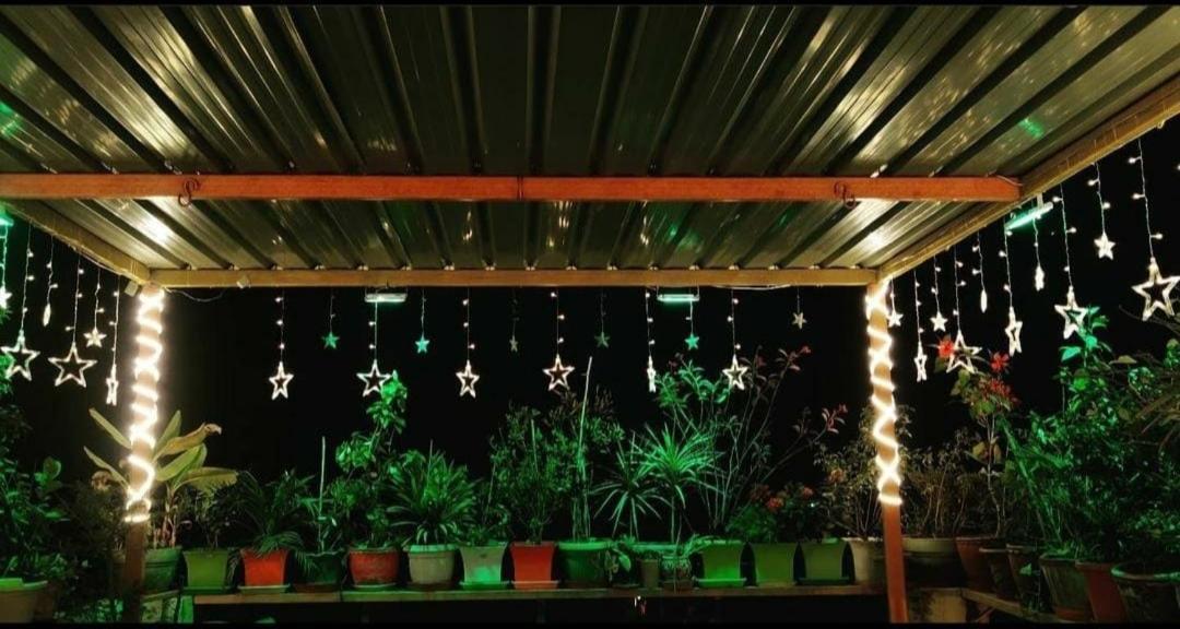 Om Shanthi Paying Guest House Varanasi Ngoại thất bức ảnh